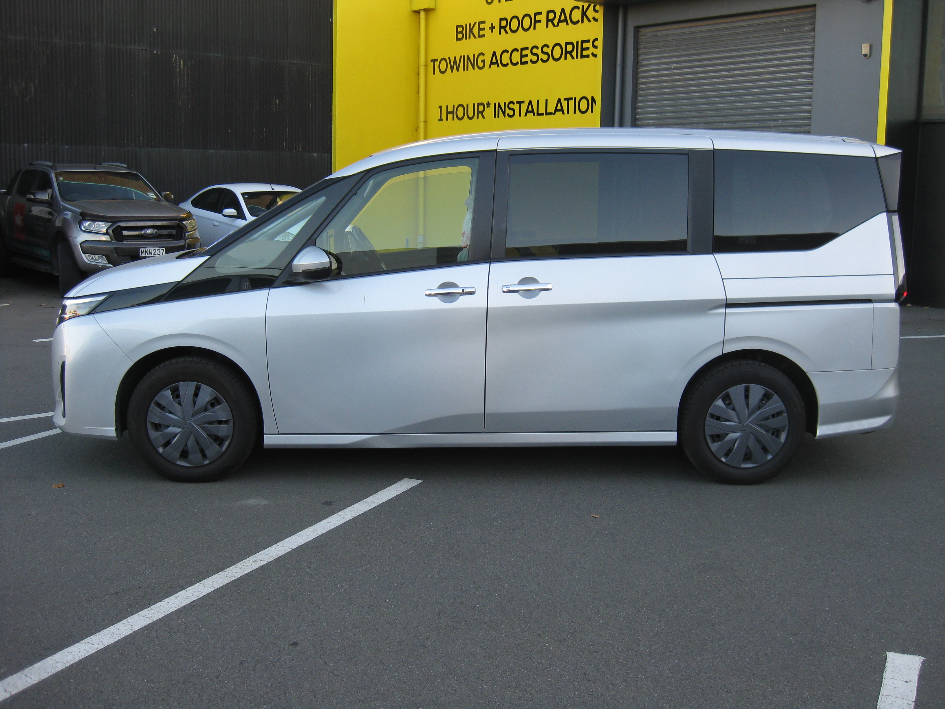 NISSAN SERENA STATIONWAGON 2022-CURRENT